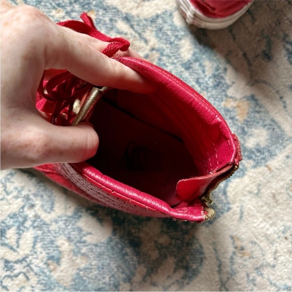 Vans Sk8 Hi Red & Gold Tongue Leather Shoes - Picture 9 of 9